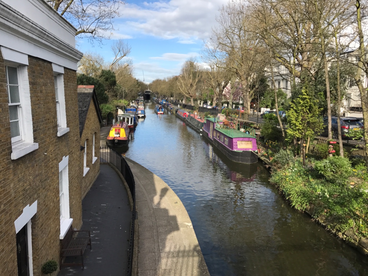 Walk along Regent's Canal